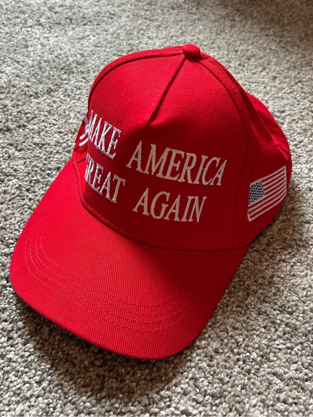 Red Trump “Make America Great Again' Embroidered Baseball Cap